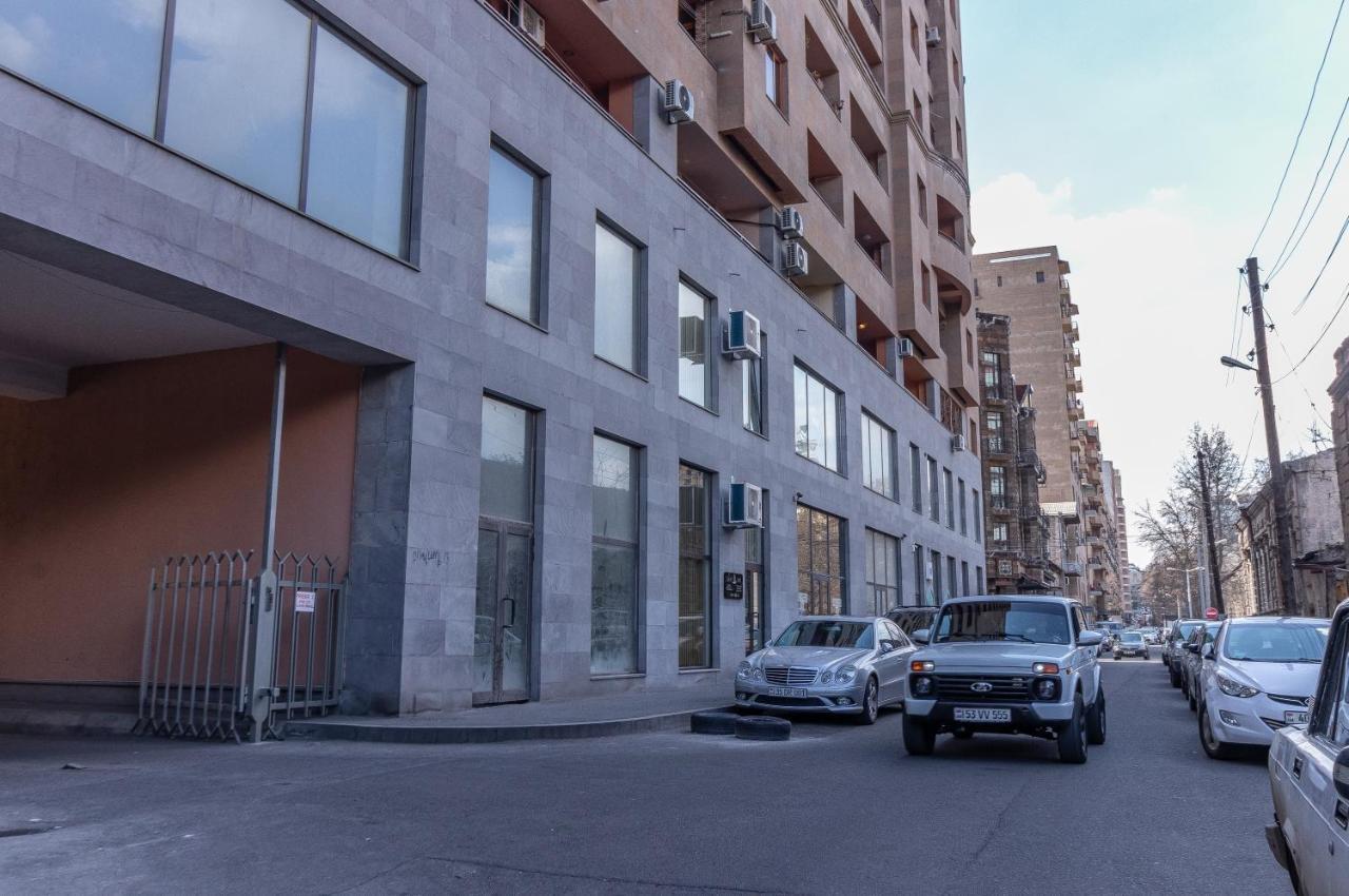 Stay Inn Apartments At Buzand 13 Street Jereván Kültér fotó