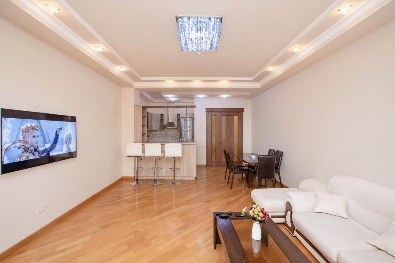 Stay Inn Apartments At Buzand 13 Street Jereván Kültér fotó